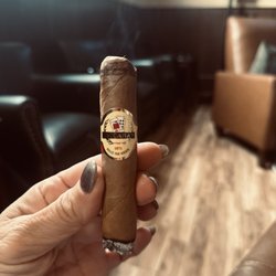La Aroma De Havana Cigar Lounge - Baccarat