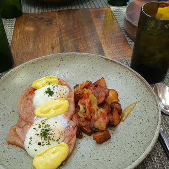 Husk - Eggs Benedict - Southern Near Me - Nashville, Tennessee