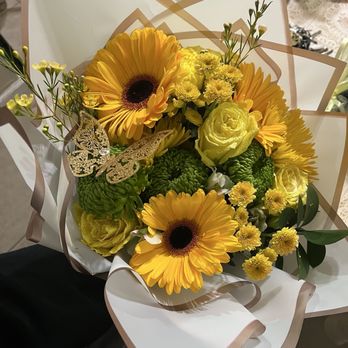 El Jardin de Adela - Flowers - Florists Near Me - Laguna Hills, California