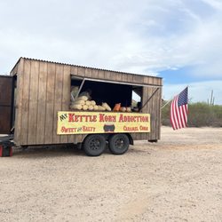 My Kettle Korn Addiction - Front of the food truck. You can smell the goodness from the street