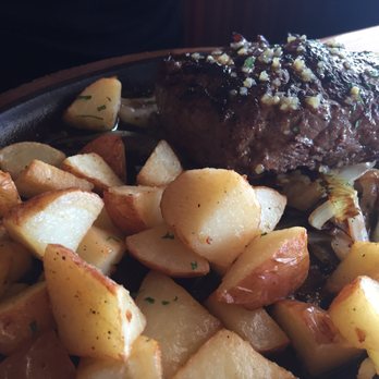 Applebee's Grill + Bar - American Near Me - Niagara Falls, New York Applebee's Grill + Bar - American Near Me - Niagara Falls, New York