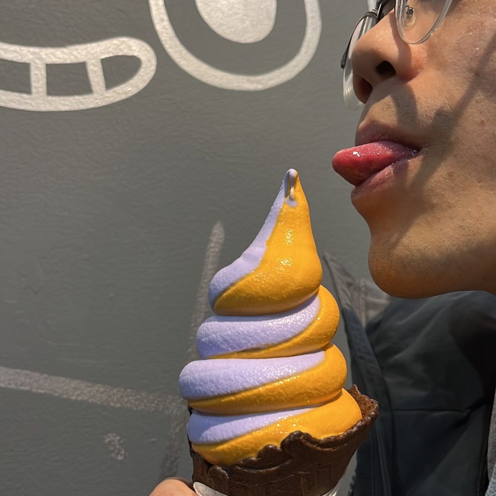 KURIMU - ube and thai tea swirl - Bubble Tea Near Me - Chicago, Illinois KURIMU - ube and thai tea swirl - Bubble Tea Near Me - Chicago, Illinois