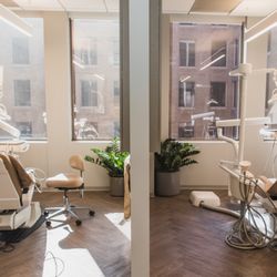 Carol H Lam, DDS