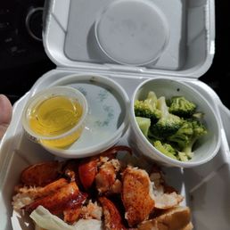 Maine style "roll" terribly small everything just fell apart
