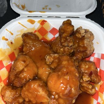 The Curry Pizza Company - Mango habanero wings - Pizza Near Me - Visalia, California