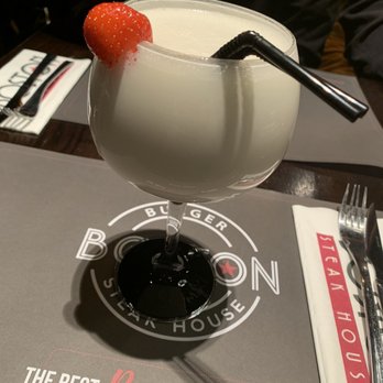 Boston Steak House - Piña Colada - Steakhouses Near Me - Antwerp, VAN