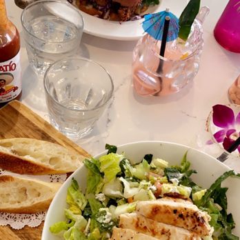Cody's La Jolla - Fresh Chopped Vegetable Salad with chicken - Breakfast & Brunch Near Me - La Jolla, California