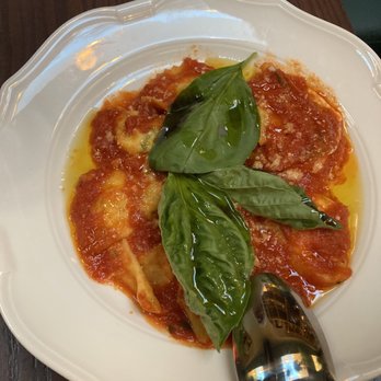 Donna's - Mezzaluna. - Italian Near Me - Los Angeles, California