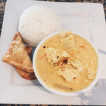Chaba Thai Kitchen - Yellow curry - Thai Near Me - San Diego, California