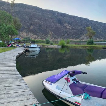 Blue Lake Resort - Jet ski. Others were rented. - Resorts Near Me - Coulee City, Washington Blue Lake Resort - Jet ski. Others were rented. - Resorts Near Me - Coulee City, Washington