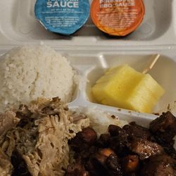 Classic - Mixed Plate with Luau Pig and Molokai Chicken, substituted Macaroni salad for pineapple (upcharge)