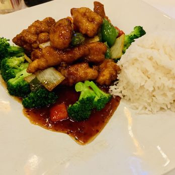 Pearl Lian Restaurant & Bar - General Tso's chicken - actually very good - Chinese Near Me - Duluth, Georgia