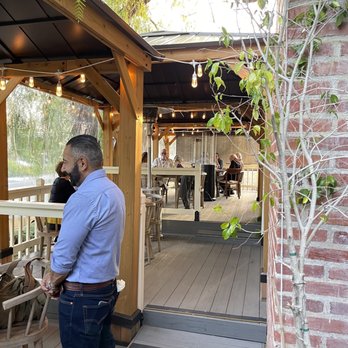 Nocciola - Patio - Italian Near Me - Ojai, California