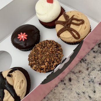 Georgetown Cupcake - Bakeries Near Me - Bethesda, Maryland Georgetown Cupcake - Bakeries Near Me - Bethesda, Maryland