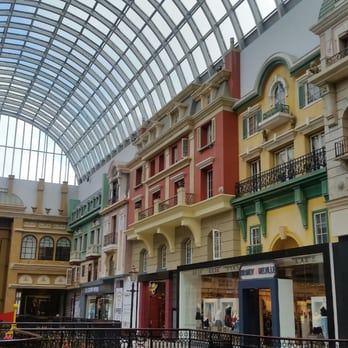 West Edmonton Mall - Shopping Centers Near Me - Edmonton, Alberta West Edmonton Mall - Shopping Centers Near Me - Edmonton, Alberta
