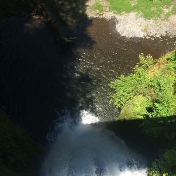 Multnomah Falls - Hiking Near Me - Bridal Veil, Oregon Multnomah Falls - Hiking Near Me - Bridal Veil, Oregon
