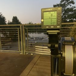 Ro Fitness Downtown - Mornings are so nice on the lake