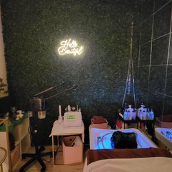 K Glow Studio - Head spa room