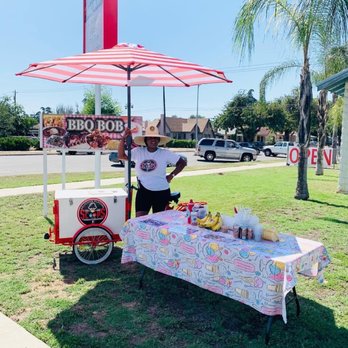 Scoops Ice Cream - Posting up catering at BBQ BOB's - Ice Cream & Frozen Yogurt Near Me Scoops Ice Cream - Posting up catering at BBQ BOB's - Ice Cream & Frozen Yogurt Near Me