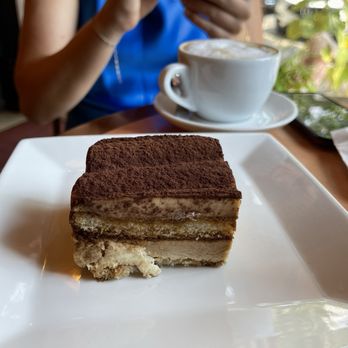 Black Cat Cafe - Coffee & Tea Near Me - Irvington, New York