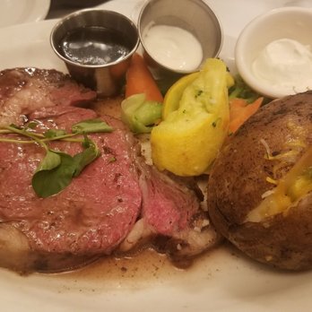 The Growers Pub - Best slow roasted prime rib ever! - Steakhouses Near Me - Salinas, California The Growers Pub - Best slow roasted prime rib ever! - Steakhouses Near Me - Salinas, California