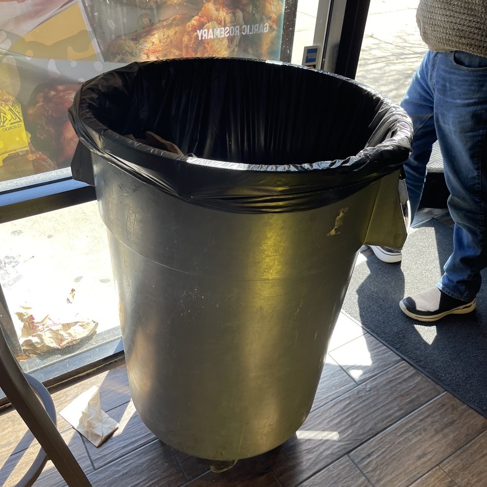 Smashburger - Unsanitary garbage can at front door - Burgers Near Me - Chesapeake, Virginia Smashburger - Unsanitary garbage can at front door - Burgers Near Me - Chesapeake, Virginia