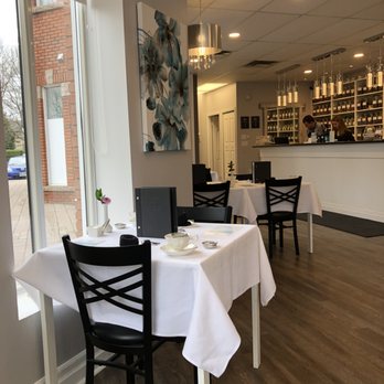 Tea At The White House - the dining area - Tea Rooms Near Me - Waterdown, Ontario