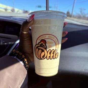 Chick-In Waffle - Cinna crunch shake - Chicken Shop Near Me - Kansas City, Missouri