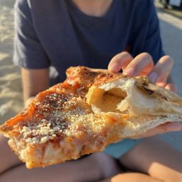 One of the worst pizza slices on record. One of the worst pizza slices on record.