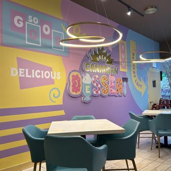 D Spot - Interior - Desserts Near Me - Niagara Falls, Ontario