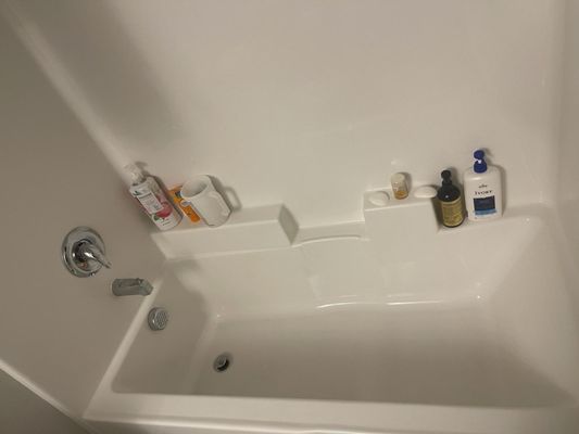 Eli & Cely House keeping