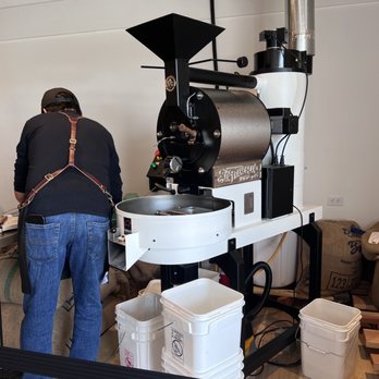 Varraco Coffee + Roasters - One of the owners roasting some beans! Amazing smells in here - Coffee & Tea Near Me - Palm Desert, California Varraco Coffee + Roasters - One of the owners roasting some beans! Amazing smells in here - Coffee & Tea Near Me - Palm Desert, California