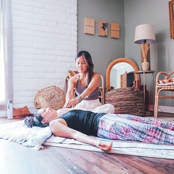 The Healing Tree Collective - Lynn facilitating energy healing - Reiki Near Me - Tempe, Arizona The Healing Tree Collective - Lynn facilitating energy healing - Reiki Near Me - Tempe, Arizona
