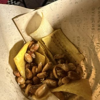 CVI.CHE 105 - Snacks (corn & plantain) - Seafood Near Me - Miami Beach, Florida CVI.CHE 105 - Snacks (corn & plantain) - Seafood Near Me - Miami Beach, Florida