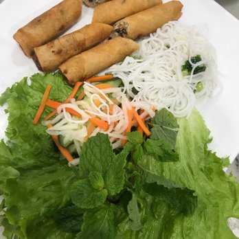 Pho Que Huong - spring rolls - Vietnamese Near Me - Honolulu, Hawaii Pho Que Huong - spring rolls - Vietnamese Near Me - Honolulu, Hawaii