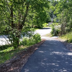 The Chain of Lakes Trail