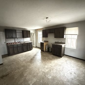 R's Demo Junk Removal - Demolition Services Near Me - Mankato, Minnesota R's Demo Junk Removal - Demolition Services Near Me - Mankato, Minnesota
