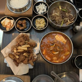 Kosoo - Kimchi jjigae, bulgolgi mushroom and soy garlic chicken - Korean Near Me - Vancouver, British Columbia Kosoo - Kimchi jjigae, bulgolgi mushroom and soy garlic chicken - Korean Near Me - Vancouver, British Columbia