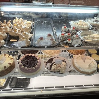 Linn's Restaurant - Dessert counter - American Near Me - Cambria, California Linn's Restaurant - Dessert counter - American Near Me - Cambria, California