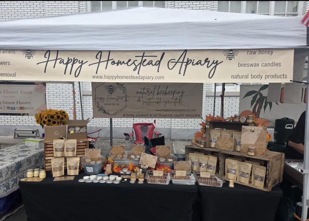 Happy Homestead Apiary Logo