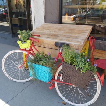 Tiramisu Bistro - Quaint ~ Lovely - Italian Near Me - Edmonton, Alberta