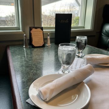 Verdi - Table - Italian Near Me - Waterbury, Connecticut