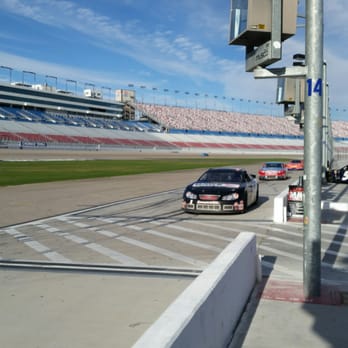 Richard Petty Driving Experience - Amusement Parks Near Me - Las Vegas, Nevada Richard Petty Driving Experience - Amusement Parks Near Me - Las Vegas, Nevada