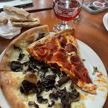 Bambino's Pizzeria - 10" Lazio Pizza, Pepperoni Pizza - Pizza Near Me - Seattle, Washington