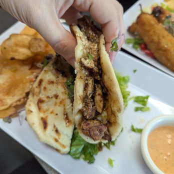 The Meat Wagon - Green Chile Chicken Taco - Food Trucks Near Me - Las Vegas, Nevada