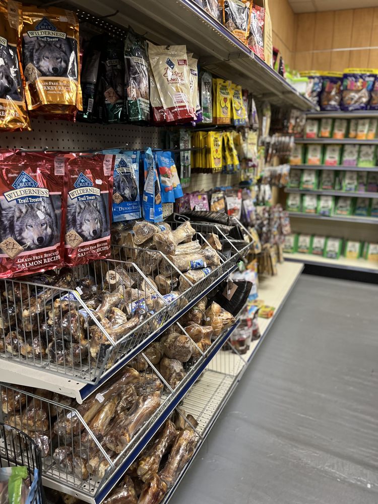 SHIRLEY FEED & PET Updated September 2024 129 Photos & 31 Reviews 675 Montauk Hwy, Shirley