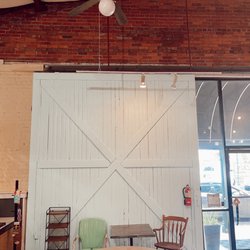 Havana Trading Company - Gocki's @ Havana Trading Company Good food! Fun environment.