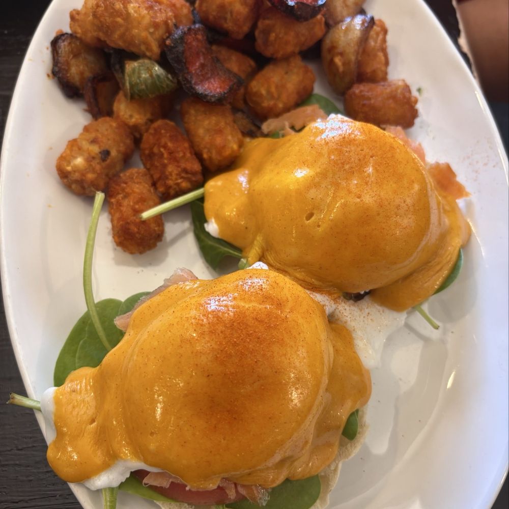 Evergreen Breakfast - Salmon Benedict - Breakfast & Brunch Near Me - San Jose, California Evergreen Breakfast - Salmon Benedict - Breakfast & Brunch Near Me - San Jose, California