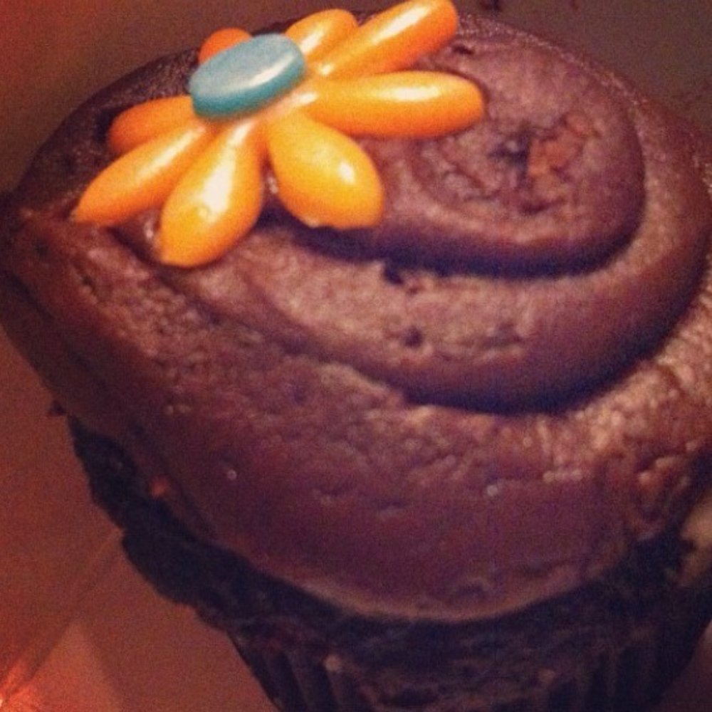 Dots Cupcakes - Chocolate mini cupcake (looks smushed, but was still tasty) - Cupcakes Near Me - Pasadena, California