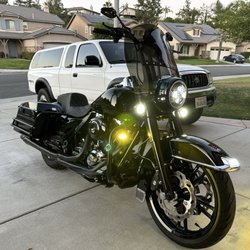 Cafes Customs - My Roadking that Cafes Customs dialed in for me.